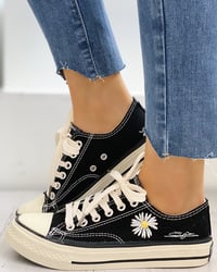 Image 1 of Black Daisy Pattern Lace-up Sneakers