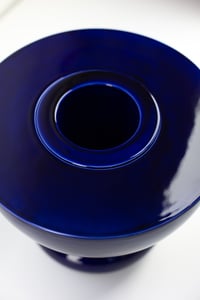 Image 2 of BLUE VASE 'IDOLO'