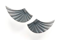 Image 4 of XUDUQUE WING Earring 