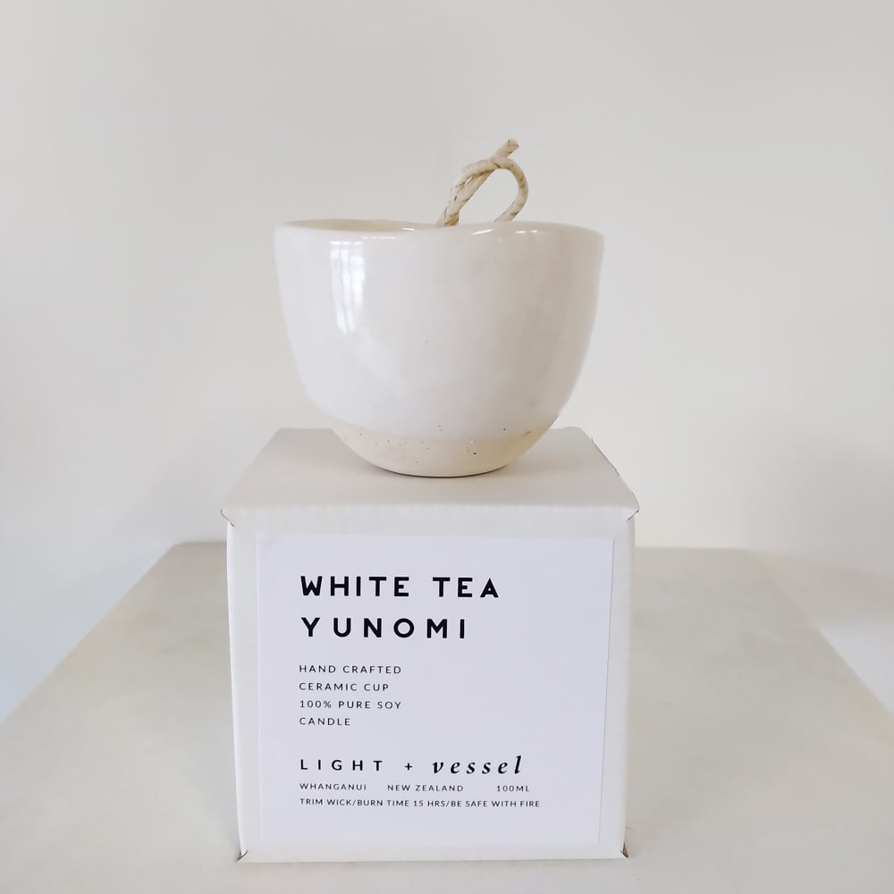 Image of WHITE TEA SOY CANDLE