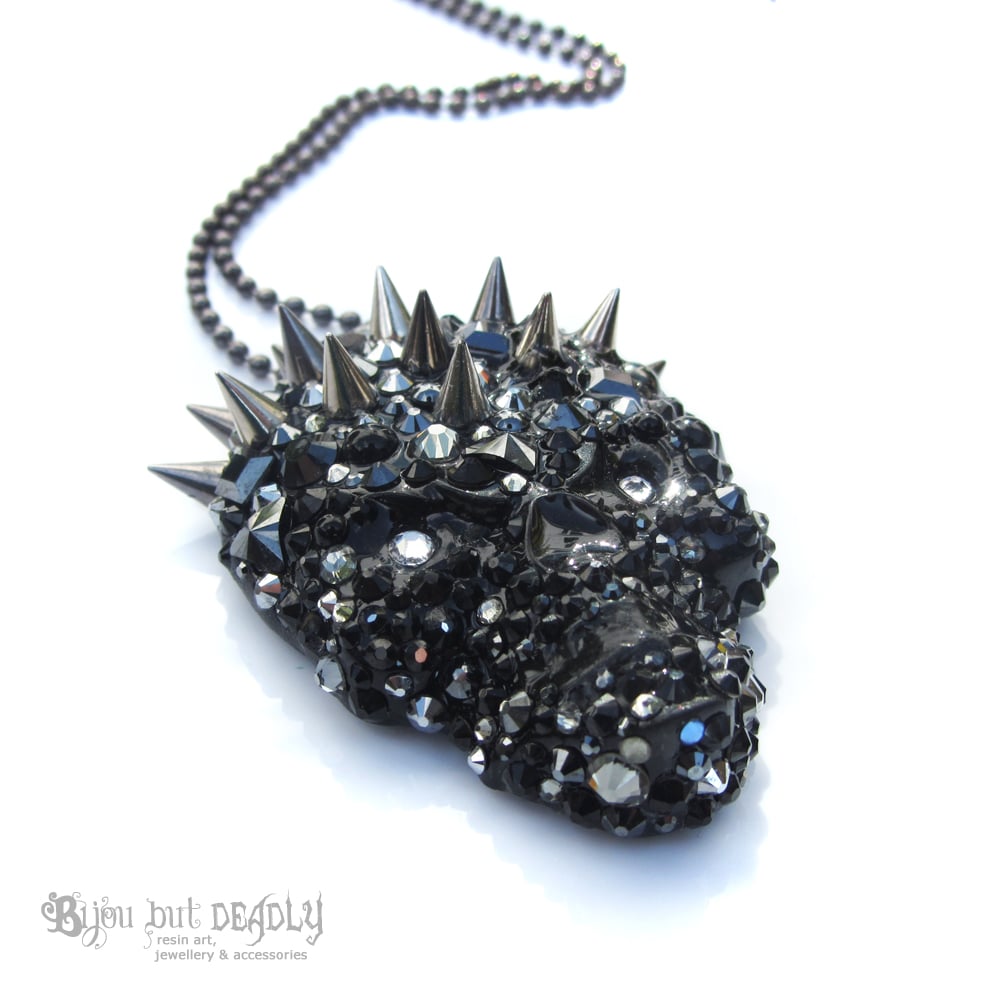 Black Spiked Crystal Embellished Skull Pendant