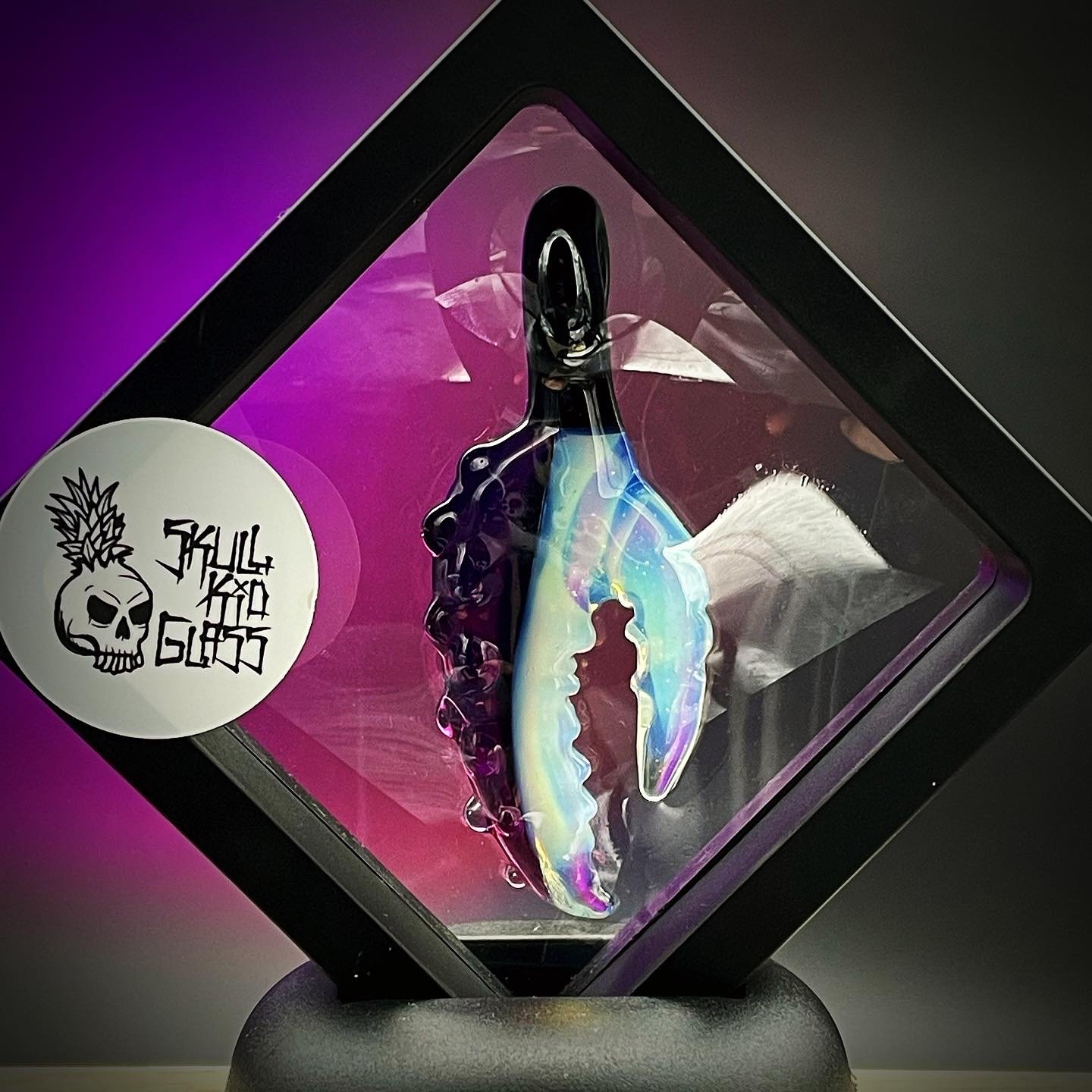 Image of Lobster Claw Pendy 3