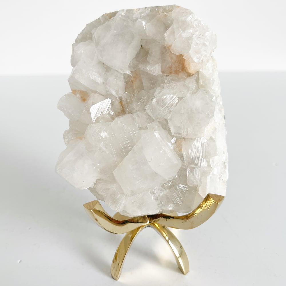 Image of Apophyllite/Stilbite no.33 + Brass Claw Stand