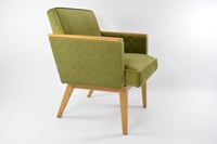 Image 1 of Fauteuils carré vert olive matelassé