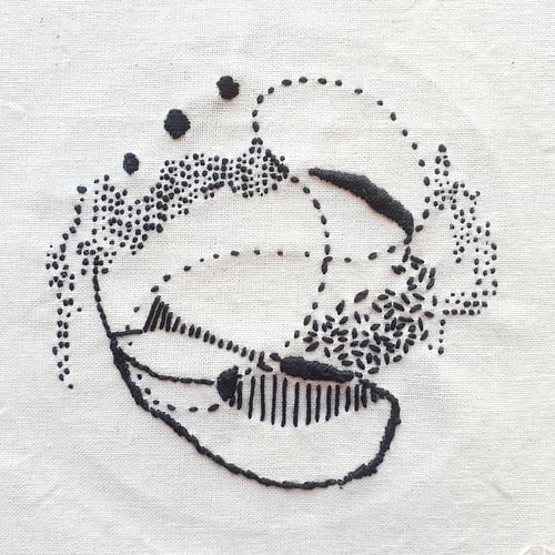 Image of Broderie abstraite n°34 - pièce d'étude aux 3 points