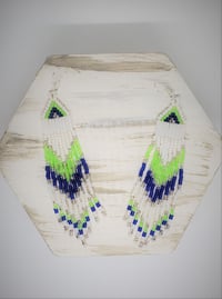 LONG WHITE LONG SEAHAWK COLOR SEED BEAD FRINGE
