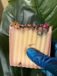 Rose & Papaya body bar 8oz. 