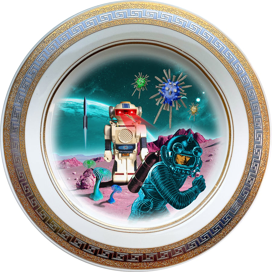 Image of Robot Attacks - Fine China Plate - #0741