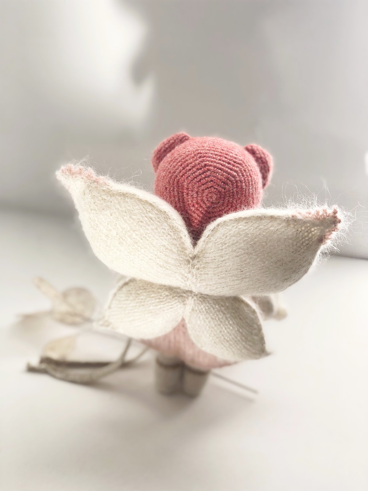 Image of Miss Pom' Unique #055 et sa parure petites ailes