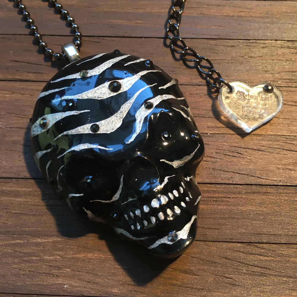 Black/Silver Zebra Stripe Hand Painted Resin Skull  Pendant