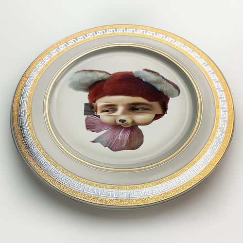 Image of Eyeconic - Marlon Kitsch Face - Fine China Plate - #0741