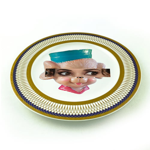 Image of Eyeconic - Winona Kitsch Face - V - Fine China Plate - #0787