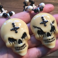 Image 4 of Ivory Evil Resin Skull Beaded Necklace *ON SALE - FROM £15*