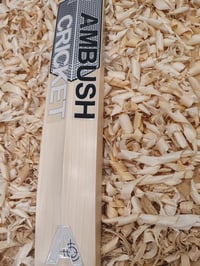 Image 2 of Ambush Cricket - Handmade Grade 1 English Willow bat