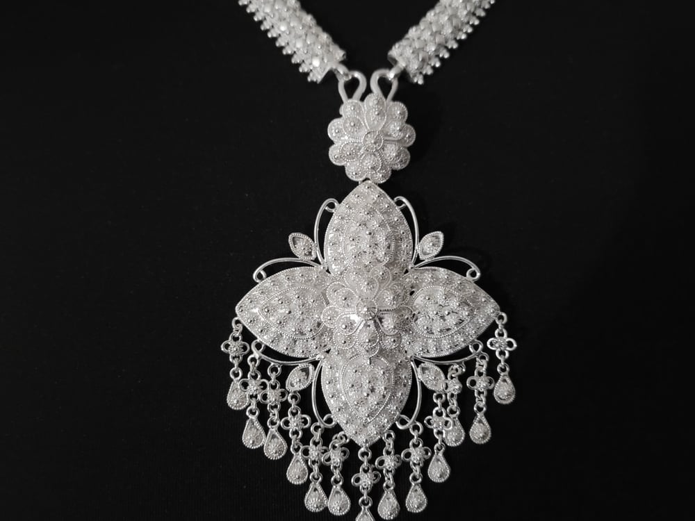 PH100 Starburst Pikun Pendant Necklace set