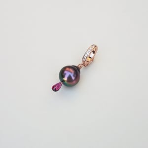 Tahitian Pearl & Garnet Charm