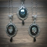 Image 1 of Antique Silver Crystal Skull Cameo Necklace *ON SALE - WAS £17 NOW £15*