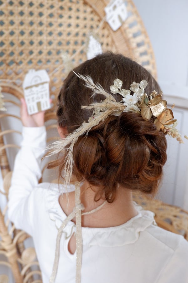 Image of Coiffure fleurs sechées or