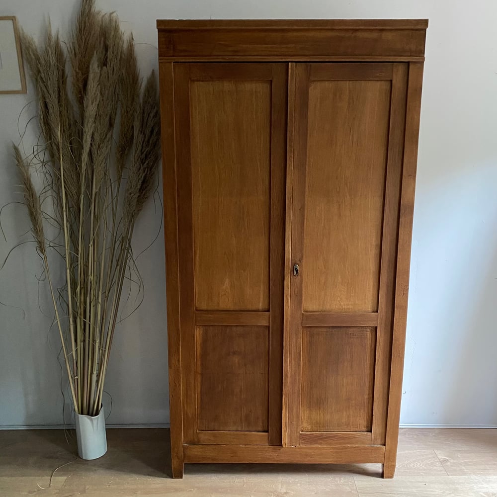 Image of Armoire #106
