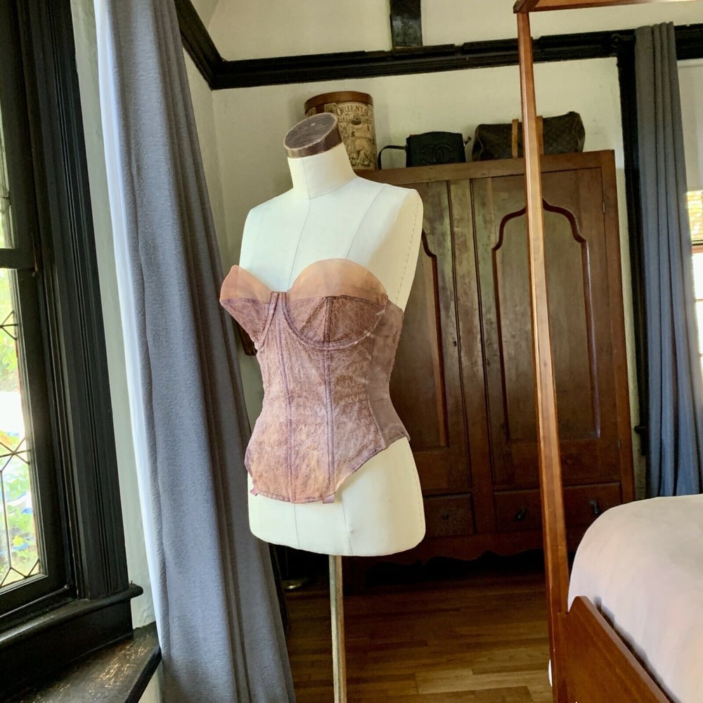 Cameo Bustier 38