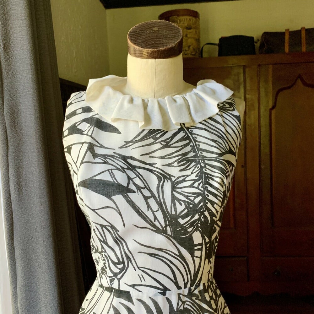 DAPHNE LOGAN Maxi Dress Small