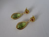 Image 5 of Kate Middleton Duchess of Cambridge Inspired Replikate Teardrop Green Ruby Red Crystal Earrings