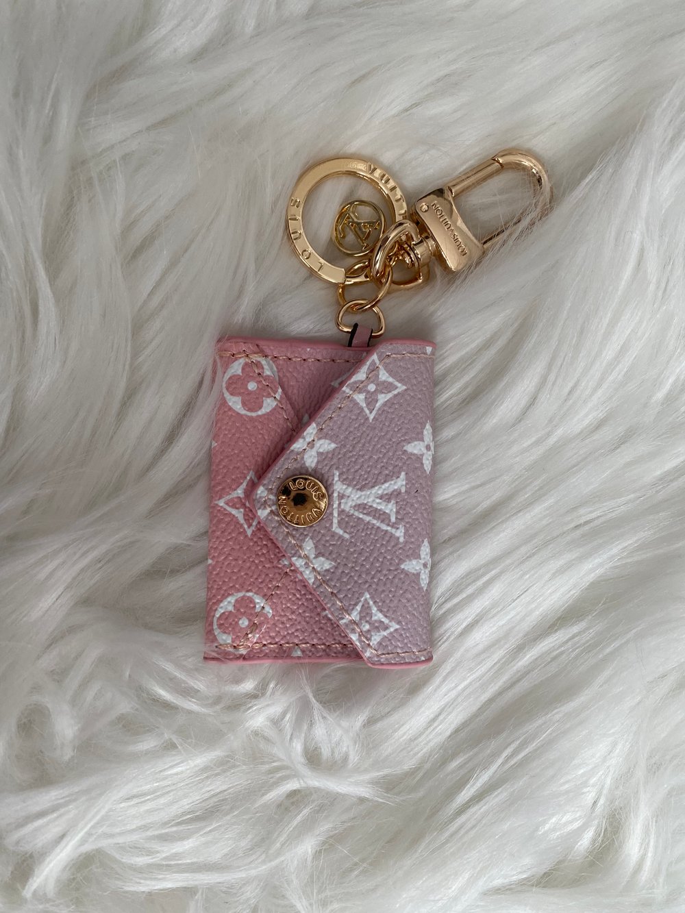 Image of LV purse KeyChain