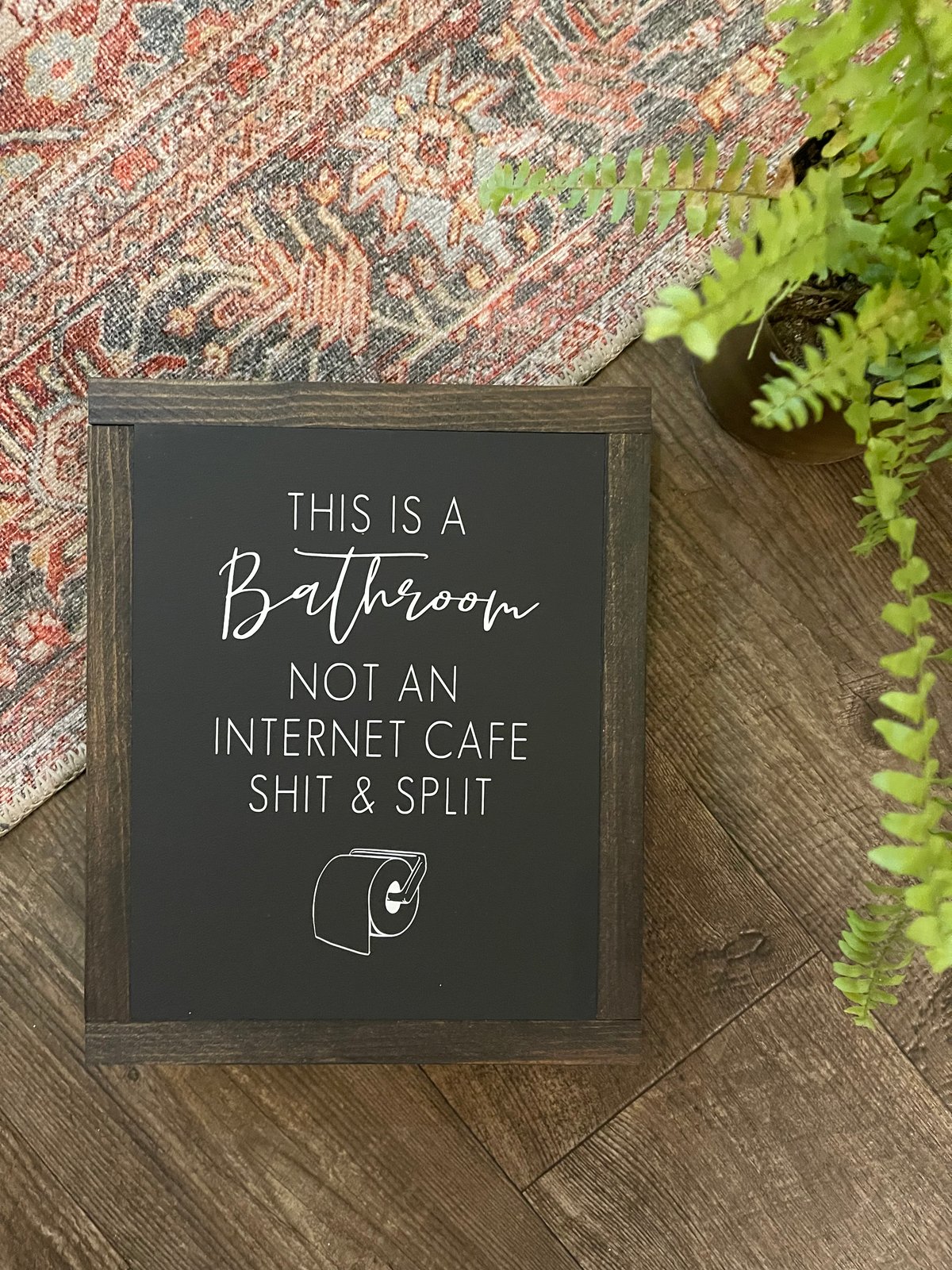 Image of Internet Cafe.