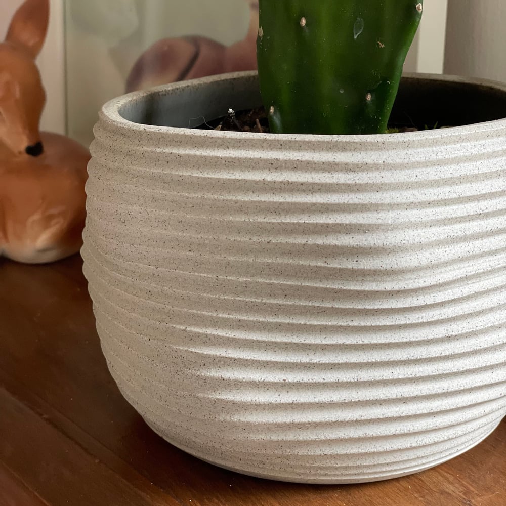 Pebble Ridge Planter