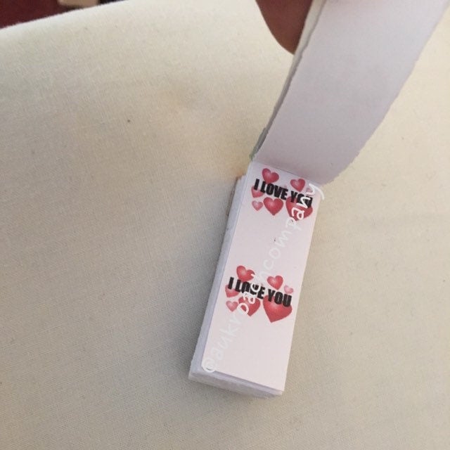 Image of 'I love you' Roachbook