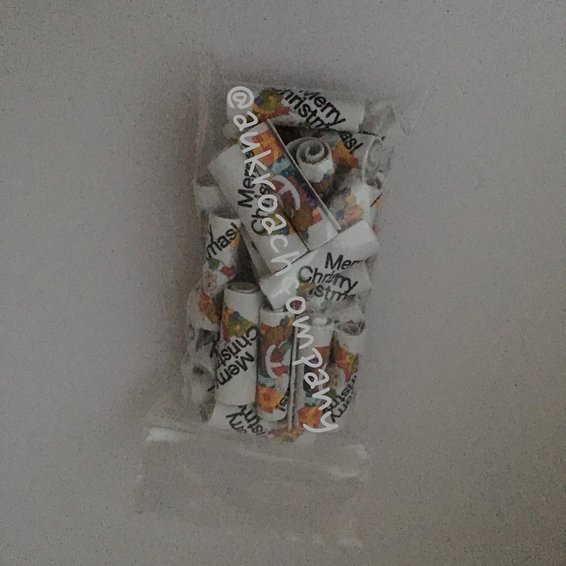 Image of 'Merry Christmas!' 30 or 100 Roaches