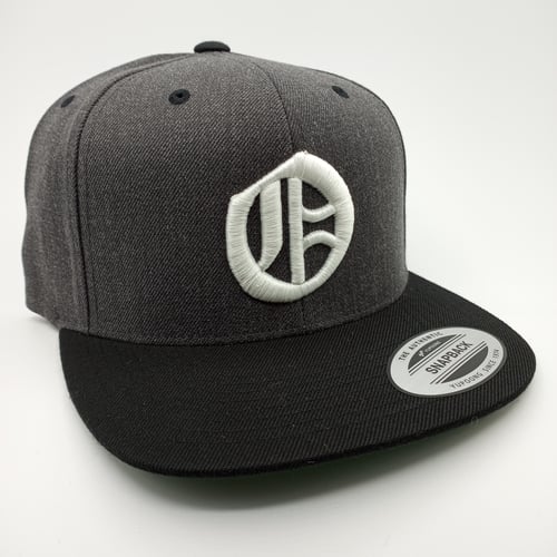 Image of Old English "O" Snapback (Two Tone)