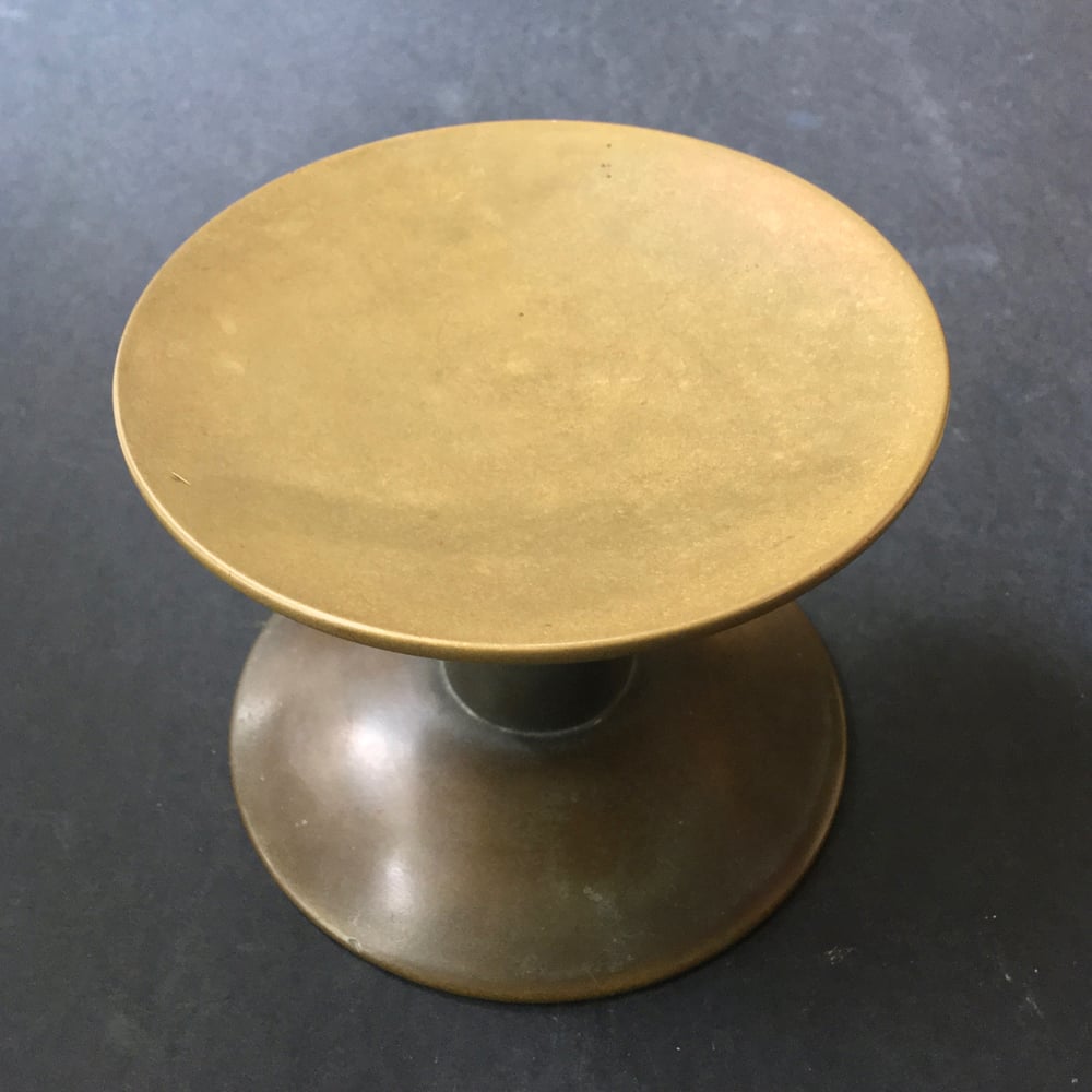 Image of Circular Push-Pull Bronze Handles, French [II]