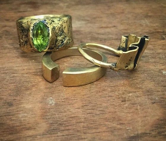 Image of Brass Band with Green Peridot