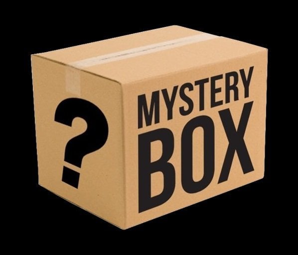 Image of 20 DOLLAR MYSTERY T SHIRT BOX