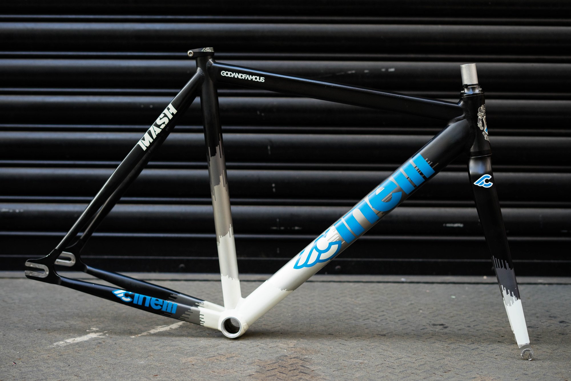 le vélo Cycling Workshop — Cinelli Mash Histogram 2011 Frameset