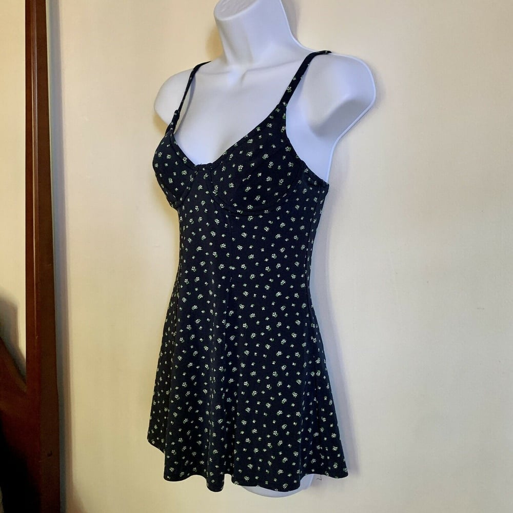Beach Cabana Bathing Suit Medium