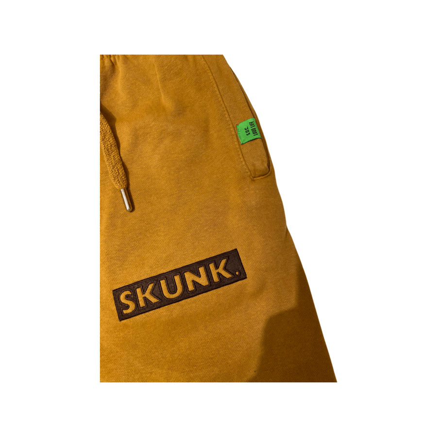 Image of Skunk. Box logo jogger (Peanutbutter/brown)