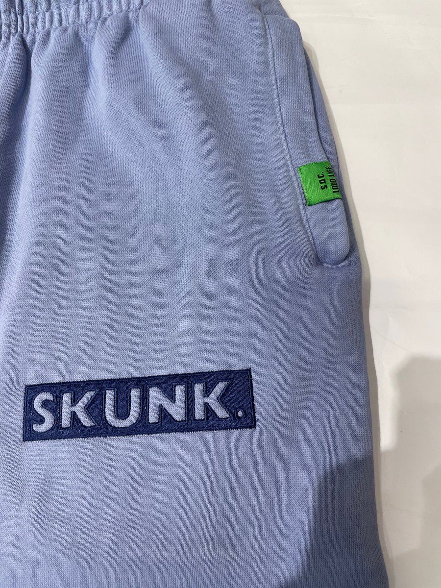 Image of Skunk. Box logo jogger (grape ice)