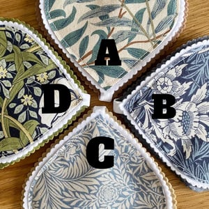 Image of William Morris Heart Bookmarks