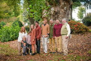 Image of Family/Group Portrait Session - Up to 6 People and Up to 1 Hour