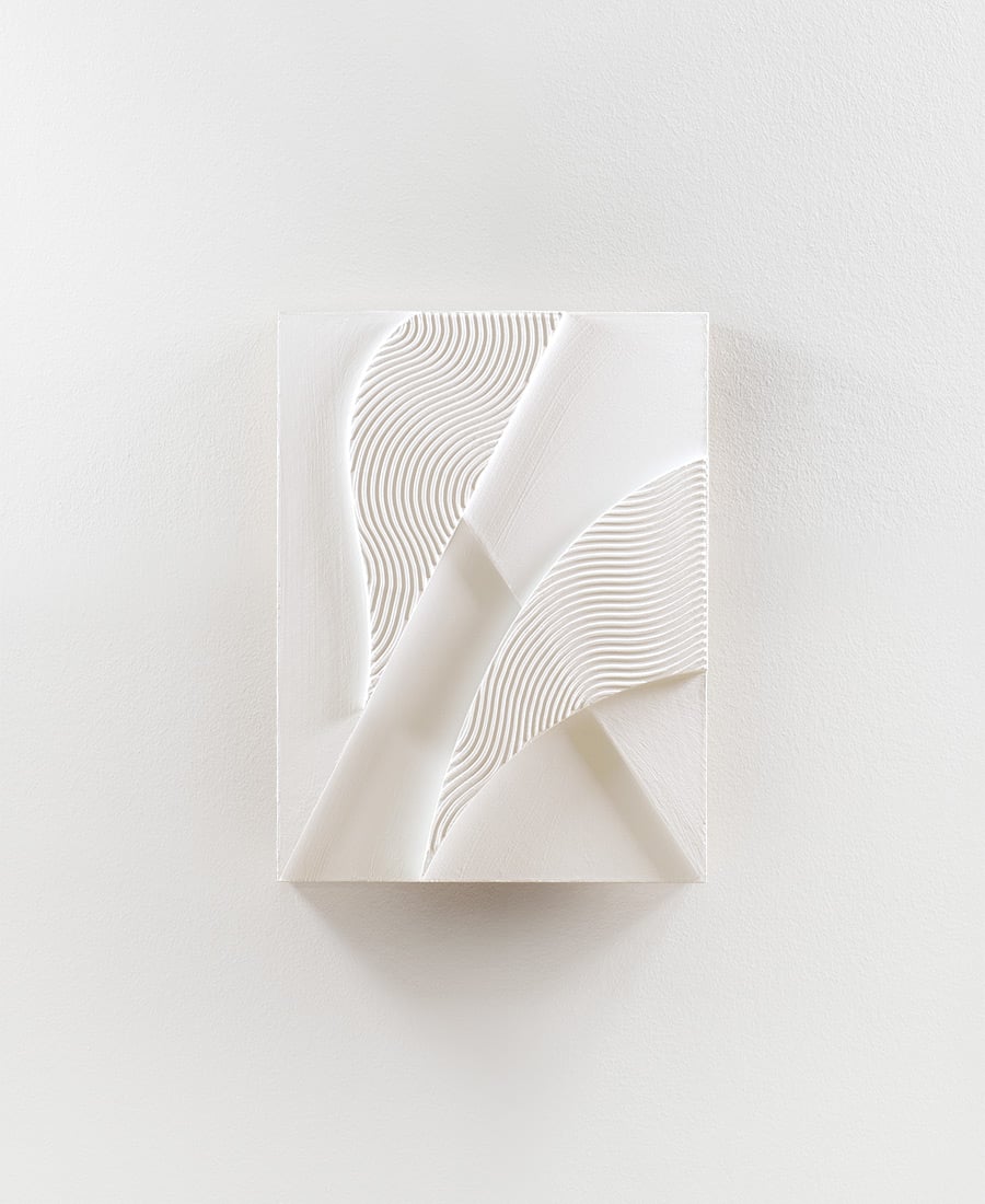 Image of Curves Relief · White