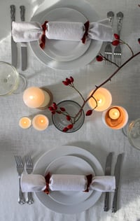 Image 4 of Linen Christmas Crackers