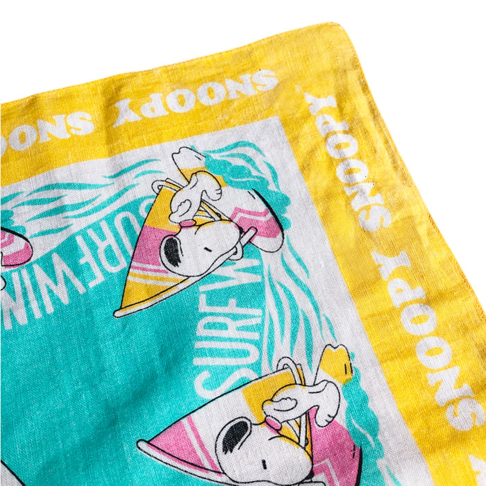 Vintage 80's SNOOPY handkerchief