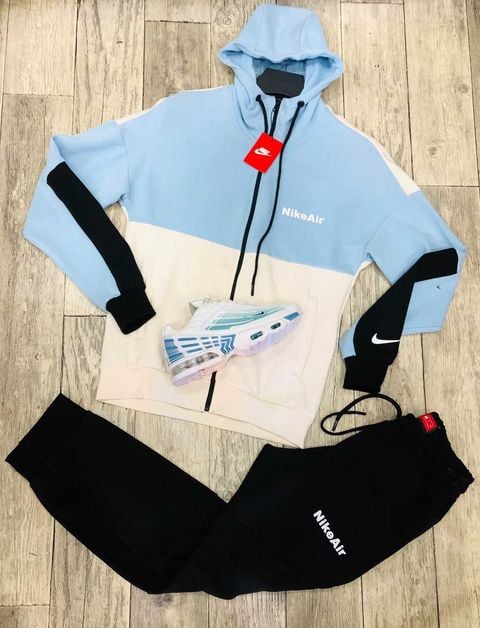Image of NIKE AiR