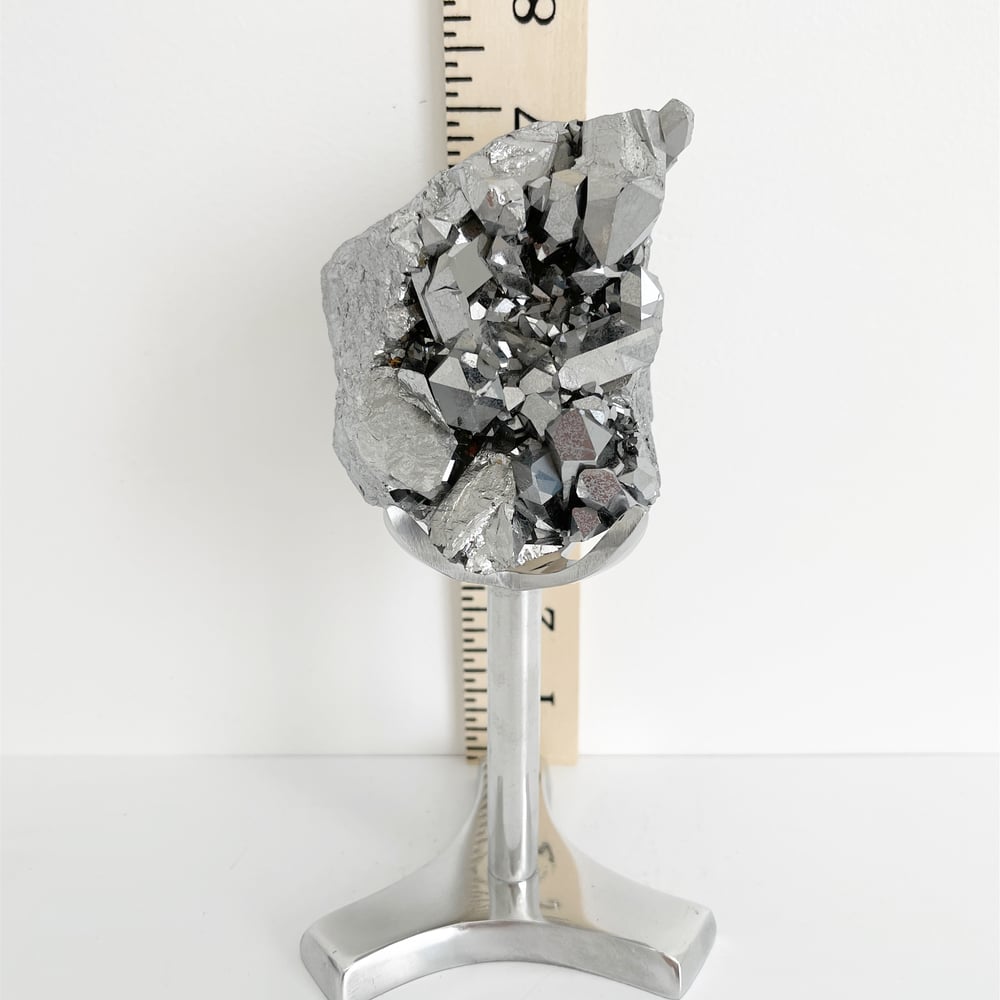 Image of Titanium Quartz no.42 + Chrome Post Stand