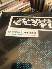 Image 2 of Clipping "Wriggle" 