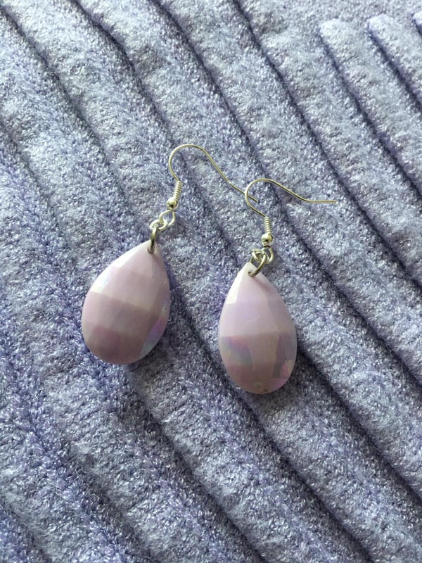 Image of Violet drop earrings 