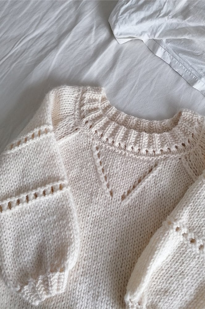 Image of -- KIT : VENUS Sweater --