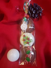 Image 5 of Seasonally themed chocolate dipped Oreos